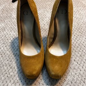 Kelsi Dagger Women's Linzy Platform Heels